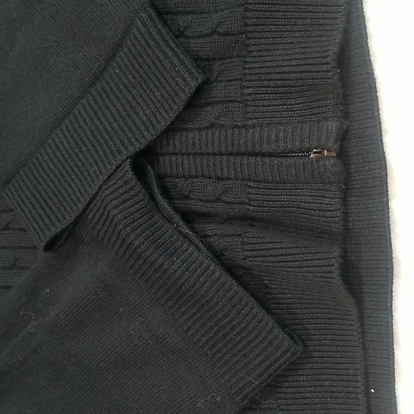 Tail Cable Knitted Black Zippered Cardigan.  L - Picture 9 of 13